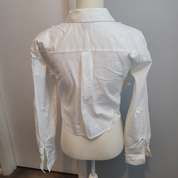 Wild Fable White Button Down Shirt with Bow Accents - Picture 3 of 8